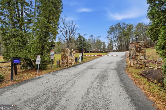1220 Walnut Ridge, Ellijay, GA 30536