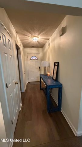 9022 Belmont Drive, Southaven, MS 38671