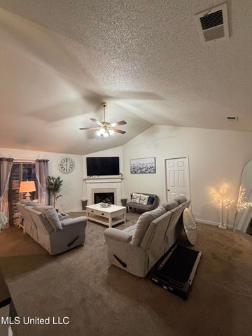 9022 Belmont Drive, Southaven, MS 38671