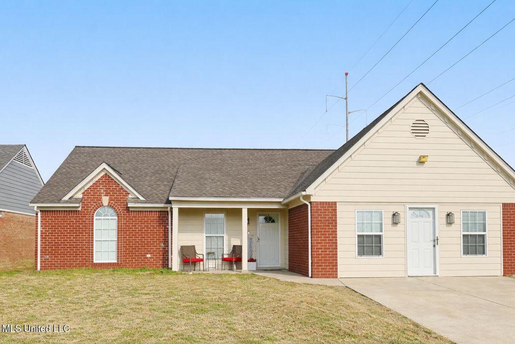 9022 Belmont Drive, Southaven, MS 38671