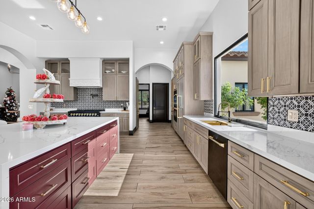 10864 W GOLDDUST Drive, Queen Creek, AZ 85144