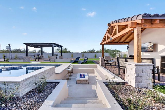 10864 W GOLDDUST Drive, Queen Creek, AZ 85144
