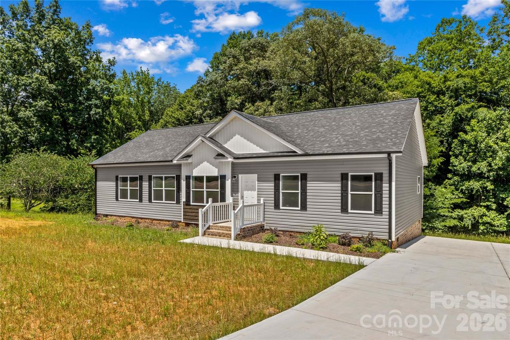 630 Martin Luther King Jr Road, Mocksville, NC 27028