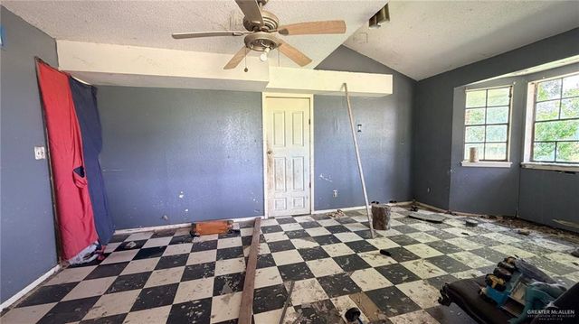 1524 W Hi Line Road, Pharr, TX 78577