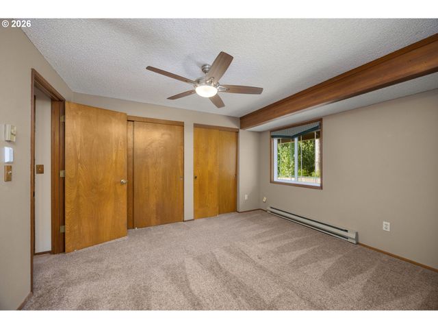 29750 Sw COURTSIDE Dr 5, Wilsonville, OR 97070