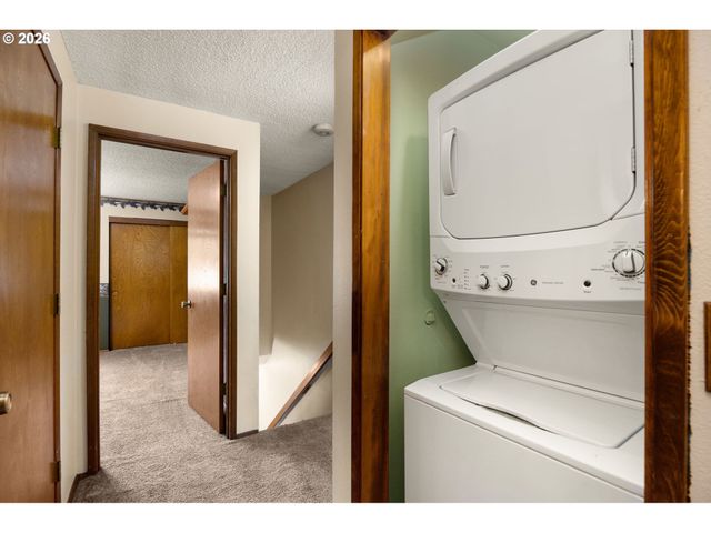 29750 Sw COURTSIDE Dr 5, Wilsonville, OR 97070