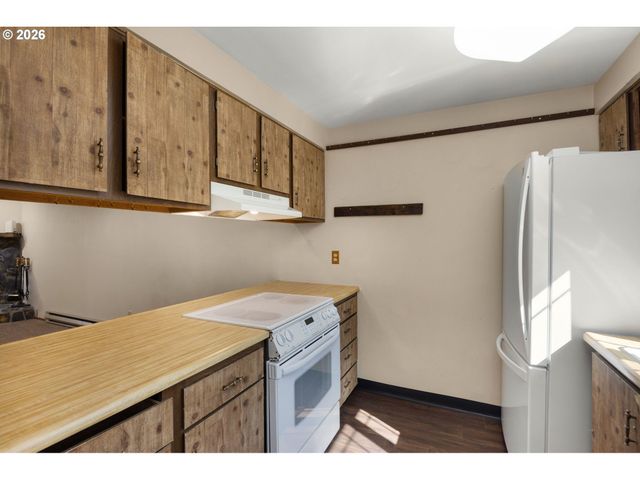 29750 Sw COURTSIDE Dr 5, Wilsonville, OR 97070