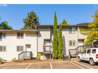 29750 Sw COURTSIDE Dr 5, Wilsonville, OR 97070
