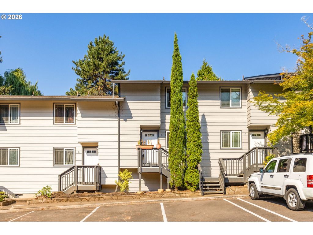 29750 Sw COURTSIDE Dr 5, Wilsonville, OR 97070