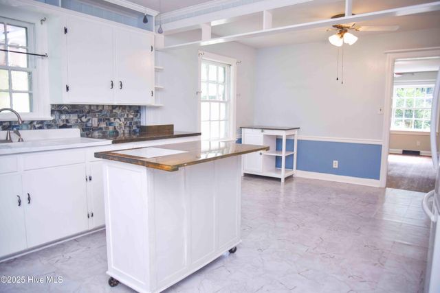 736 Cedarbrook Drive, Rocky Mount, NC 27803
