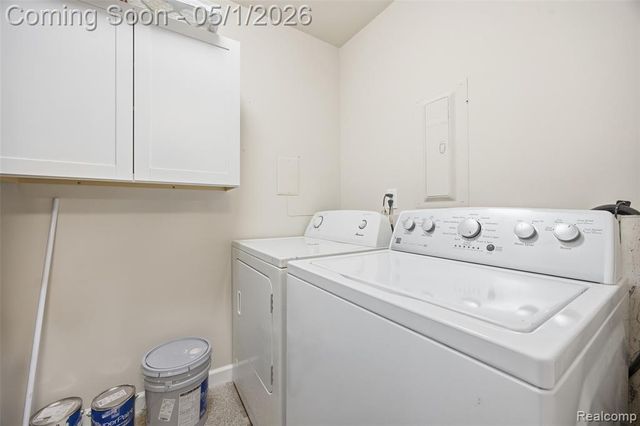 39826 Village Wood Circle, Novi, MI 48375