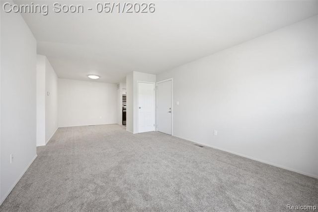 39826 Village Wood Circle, Novi, MI 48375