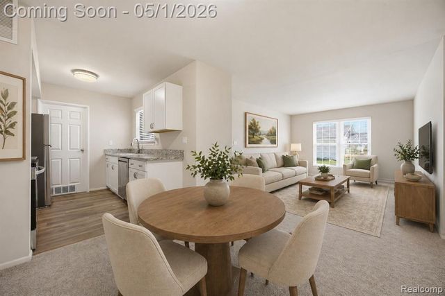 39826 Village Wood Circle, Novi, MI 48375