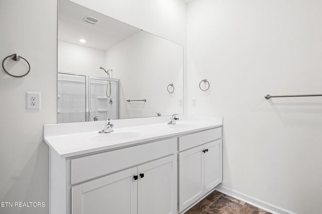 2329 Stream View Lane, Morristown, TN 37814