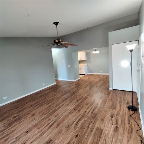 21W581 North Avenue 36, Lombard, IL 60148