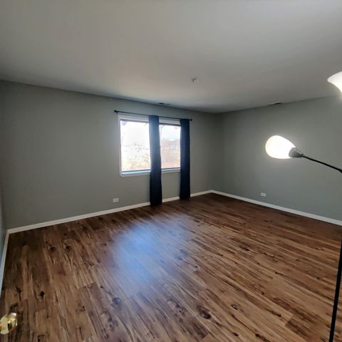 21W581 North Avenue 36, Lombard, IL 60148