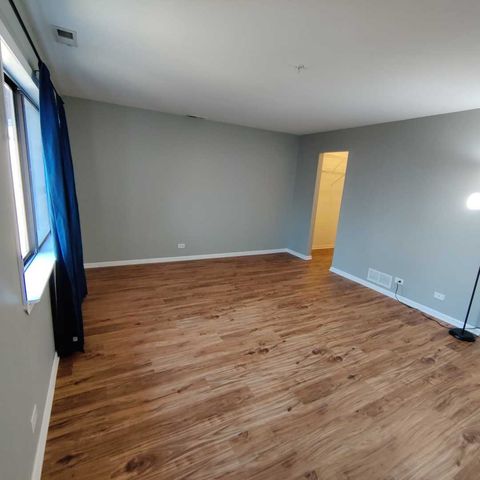 21W581 North Avenue 36, Lombard, IL 60148