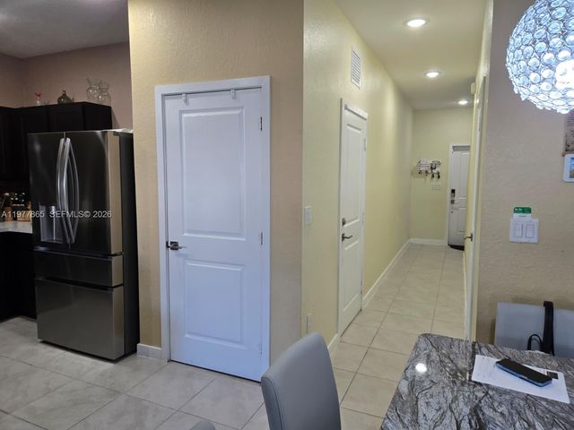 1166 SW 7th Ave, Florida City, FL 33034