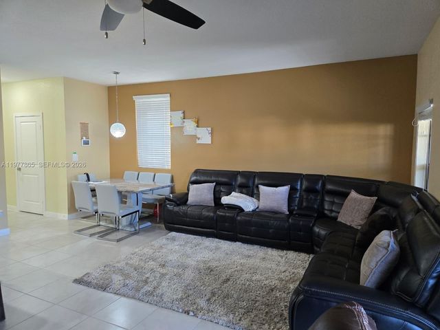 1166 SW 7th Ave, Florida City, FL 33034