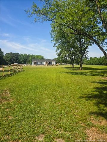 9109 Chickenfoot Road, Saint Pauls, NC 28384