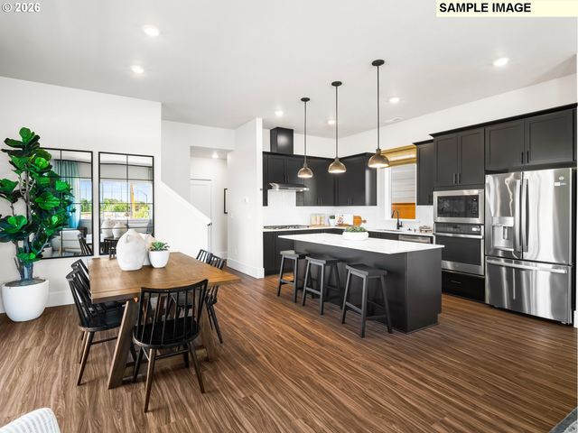 18095 Sw Hoover Ln, Beaverton, OR 97003