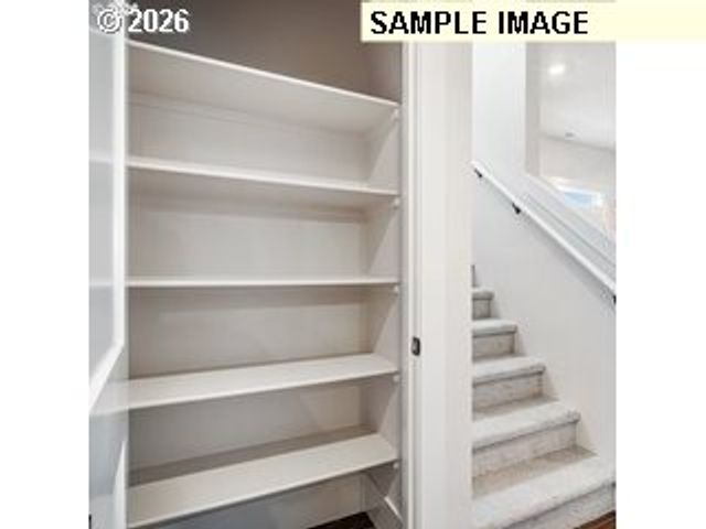 18095 Sw Hoover Ln, Beaverton, OR 97003
