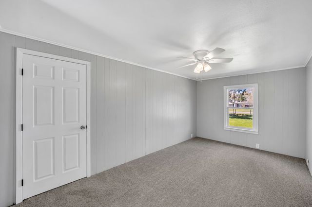 4255 W SH 323, Henderson, TX 75652