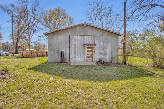 4255 W SH 323, Henderson, TX 75652