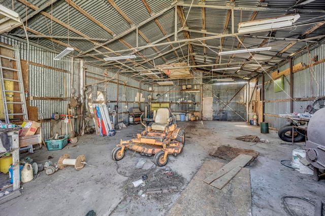 4255 W SH 323, Henderson, TX 75652