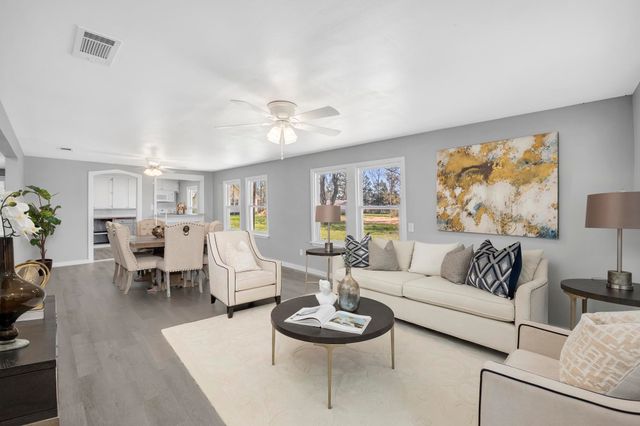 4255 W SH 323, Henderson, TX 75652