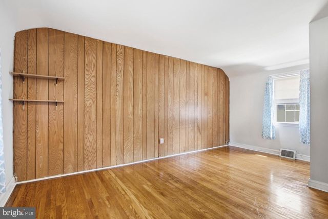 678 ANDREW RD, Springfield, PA 19064
