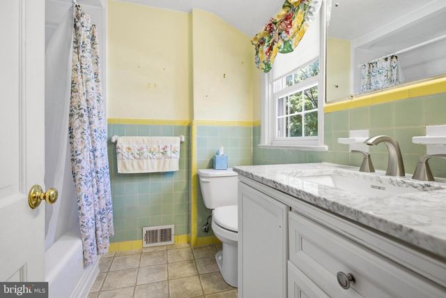 678 ANDREW RD, Springfield, PA 19064