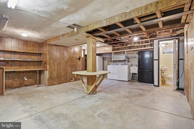 678 ANDREW RD, Springfield, PA 19064