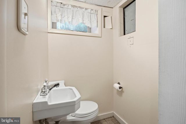 678 ANDREW RD, Springfield, PA 19064
