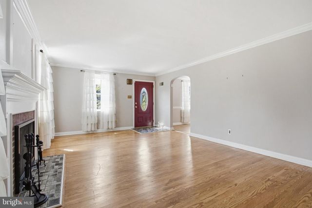 678 ANDREW RD, Springfield, PA 19064