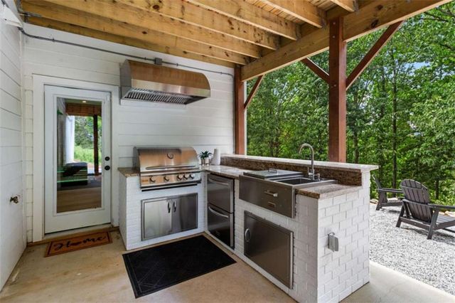 1585 Dabbs Bridge Road, Dallas, GA 30132