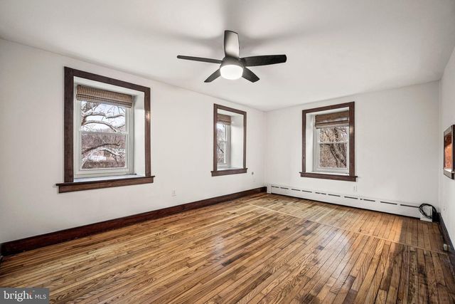 18 N BRANDYWINE AVE, Coatesville, PA 19320