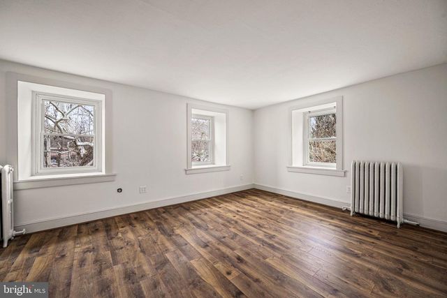 18 N BRANDYWINE AVE, Coatesville, PA 19320