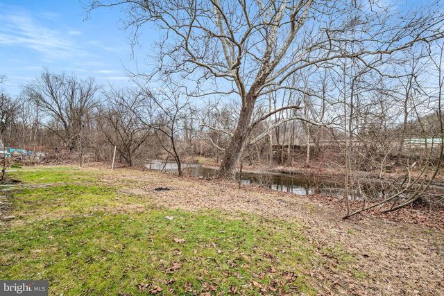 18 N BRANDYWINE AVE, Coatesville, PA 19320