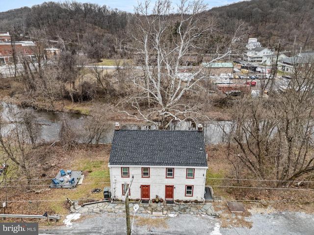 18 N BRANDYWINE AVE, Coatesville, PA 19320