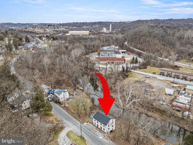 18 N BRANDYWINE AVE, Coatesville, PA 19320