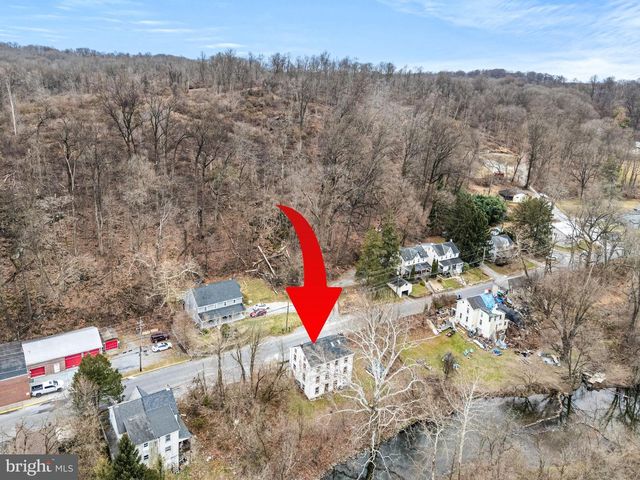 18 N BRANDYWINE AVE, Coatesville, PA 19320