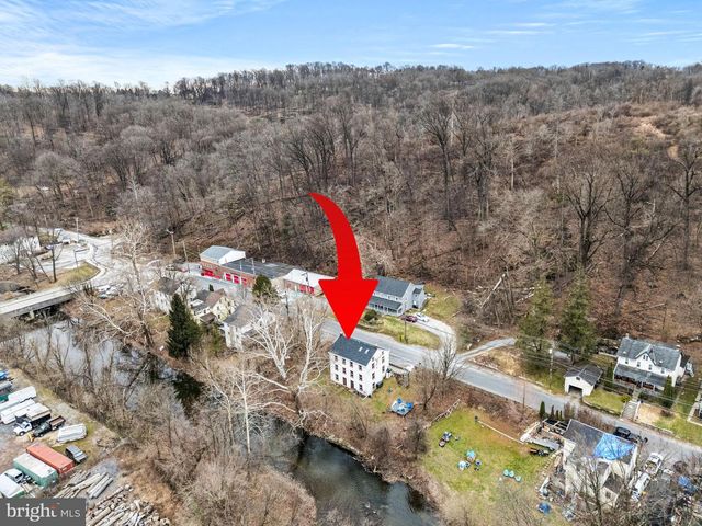 18 N BRANDYWINE AVE, Coatesville, PA 19320