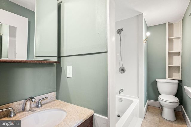 18 N BRANDYWINE AVE, Coatesville, PA 19320