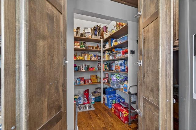 1518 Creekmoor Drive, Raymore, MO 64083