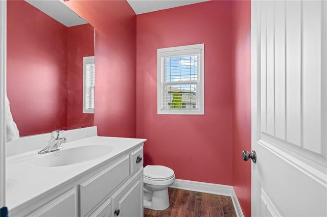 1518 Creekmoor Drive, Raymore, MO 64083