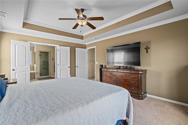 1518 Creekmoor Drive, Raymore, MO 64083