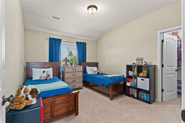 1518 Creekmoor Drive, Raymore, MO 64083