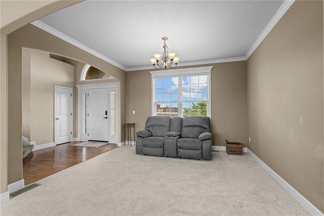 1518 Creekmoor Drive, Raymore, MO 64083