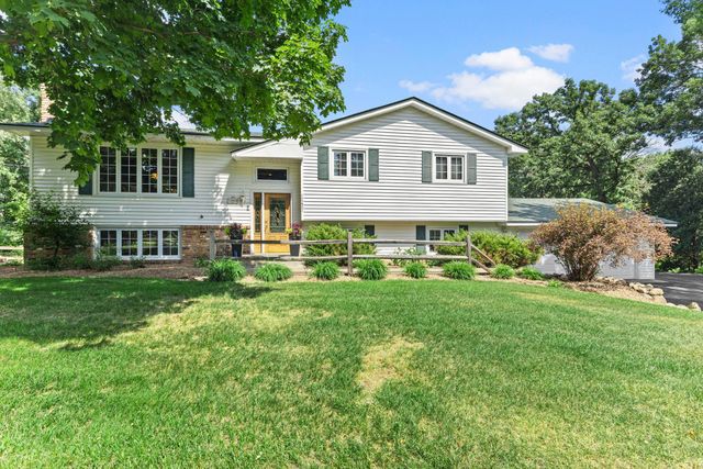 12431 Flintwood Street NW, Coon Rapids, MN 55448